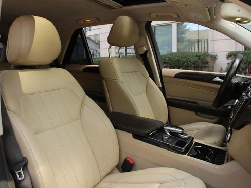 Used 2016 Mercedes-Benz GLE 350 w/ Premium Package image 25