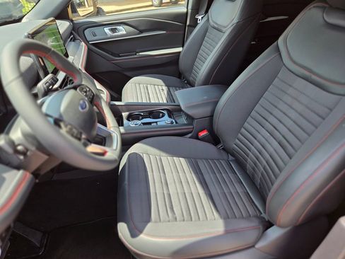 New 2026 Ford Explorer ST-Line w/ ST-Line Street Pack RWD image 18