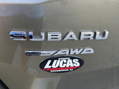 Certified 2022 Subaru Outback Limited AWD/4WD image 46