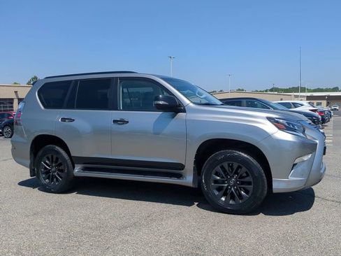 Used 2021 Lexus GX 460 Premium w/ Premium Package AWD/4WD image 2