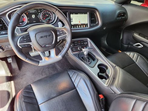 Used 2016 Dodge Challenger SRT RWD image 10