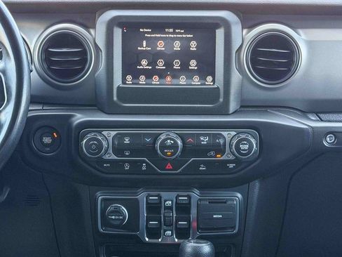 Used 2022 Jeep Wrangler Unlimited Sport AWD/4WD image 13