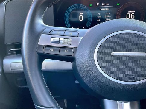 Certified 2025 Hyundai Kona SEL image 22