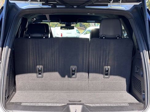 Used 2022 Chevrolet Tahoe RST w/ Luxury Package image 33