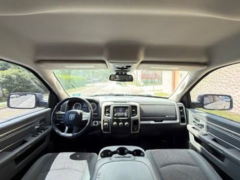 Used 2016 RAM 1500 Big Horn RWD image 32