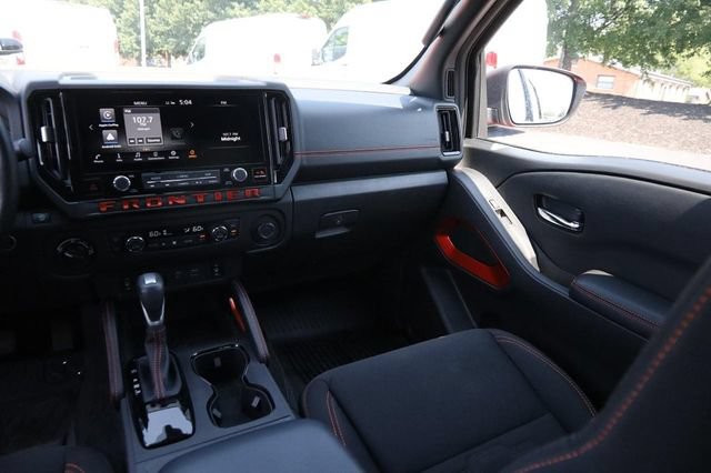 Certified 2025 Nissan Frontier PRO-4X w/ Pro Convenience Package AWD/4WD image 28