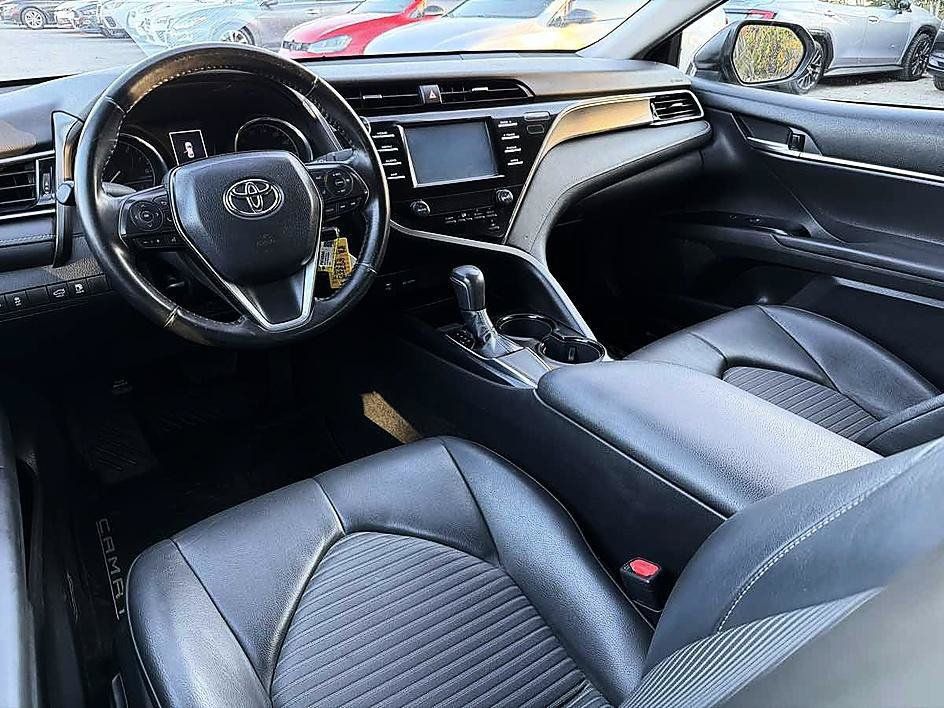 Used 2019 Toyota Camry SE FWD image 10