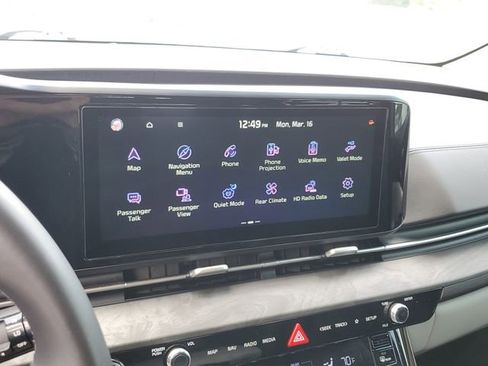 Certified 2024 Kia Carnival EX image 25