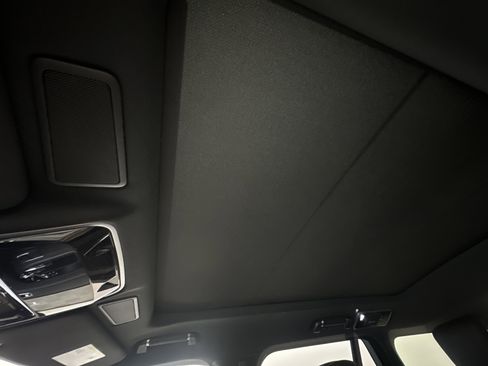 Used 2020 Land Rover Range Rover HSE image 21