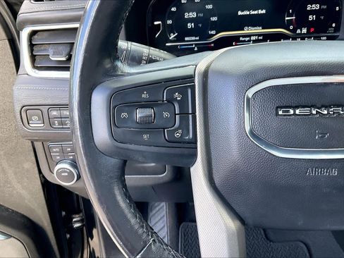 Used 2022 GMC Yukon XL Denali image 23