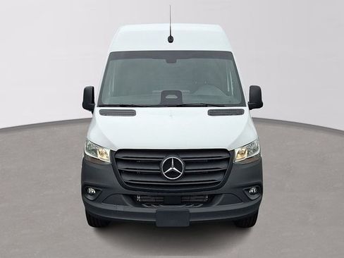 Used 2026 Mercedes-Benz Sprinter 2500 image 2