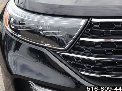 Used 2020 Ford Explorer XLT w/ Equipment Group 202A image 12