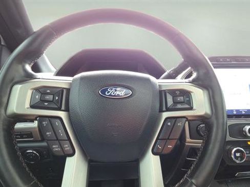 Used 2022 Ford F350 Platinum image 12