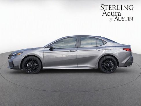 Used 2025 Toyota Camry SE w/ Convenience Package FWD image 6