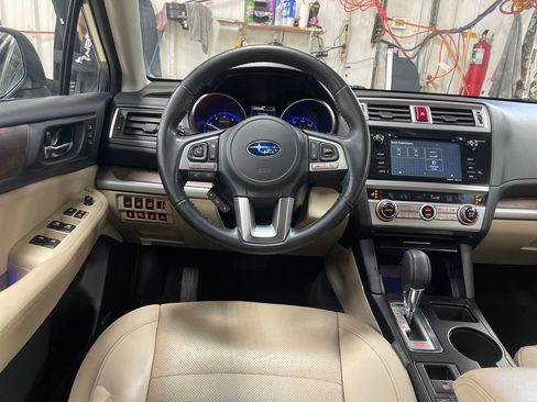 Used 2016 Subaru Outback 2.5i Limited image 14