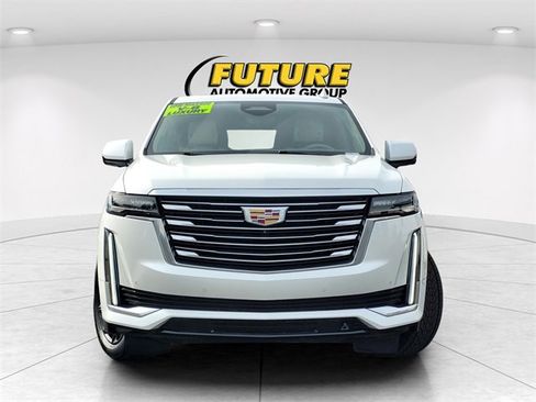 Used 2022 Cadillac Escalade Premium Luxury Platinum w/ Heavy-Duty Trailer Package image 2