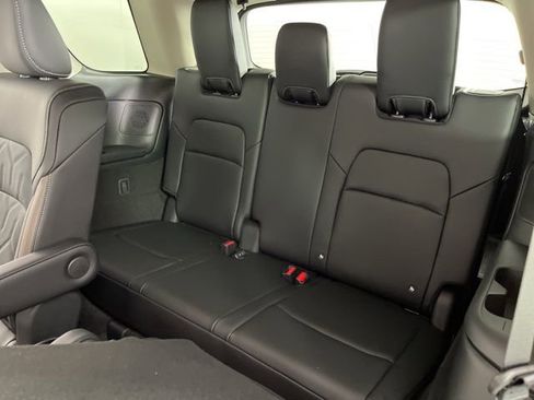 New 2026 Nissan Pathfinder Platinum image 47