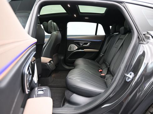 Used 2023 Mercedes-Benz EQS 450+ Sedan image 10