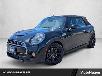 Used 2019 MINI Cooper S FWD video 1