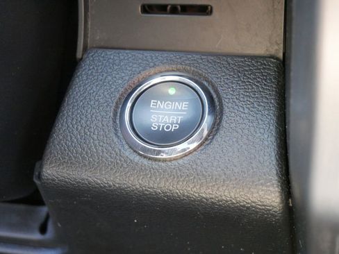 Used 2017 Ford F150 Platinum w/ Equipment Group 701A Luxury AWD/4WD image 23