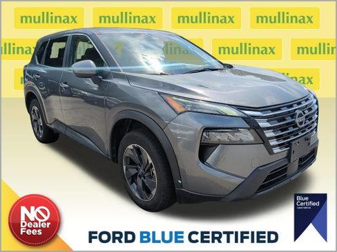 Used 2025 Nissan Rogue SV FWD image 1