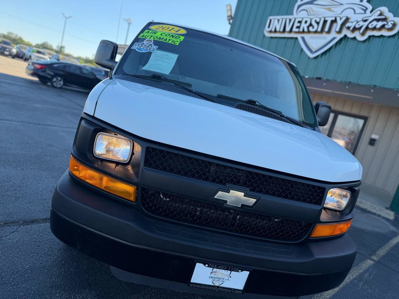 Used 2014 Chevrolet Express 3500 Extended RWD image 9