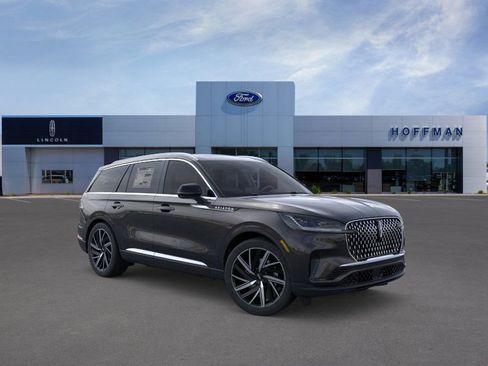 New 2025 Lincoln Aviator Reserve image 7