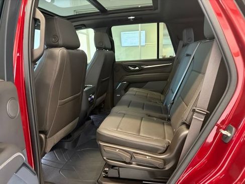 Used 2021 GMC Yukon Denali w/ Denali Premium Package AWD/4WD image 21