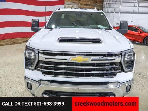 Used 2024 Chevrolet Silverado 2500 LTZ w/ LTZ Convenience Package image 51