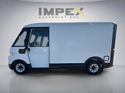 Used 2025 Chevrolet Brightdrop 400 w/ Battery Pack, Max Range AWD/4WD image 2