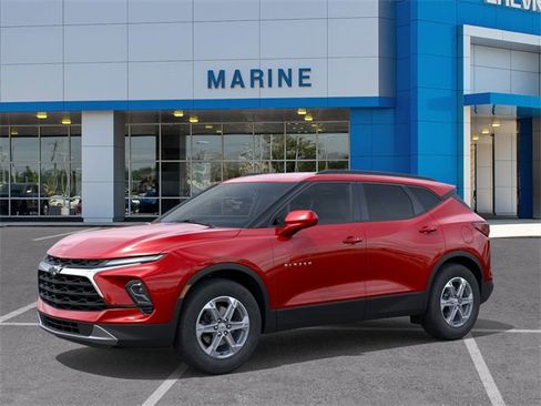 New 2026 Chevrolet Blazer LT w/ Convenience Package image 2