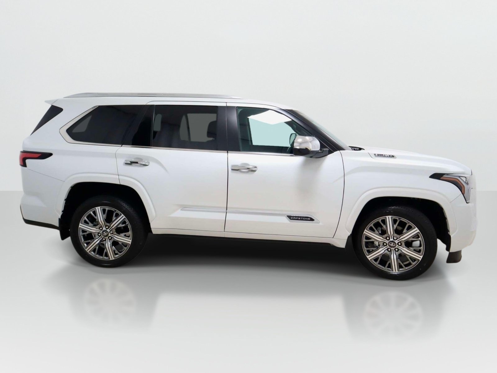 Used 2026 Toyota Sequoia Capstone AWD/4WD image 6