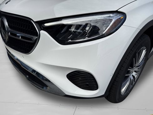 Certified 2026 Mercedes-Benz GLC 300 4MATIC image 46
