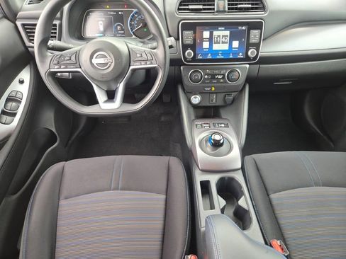 Used 2025 Nissan Leaf S FWD image 19