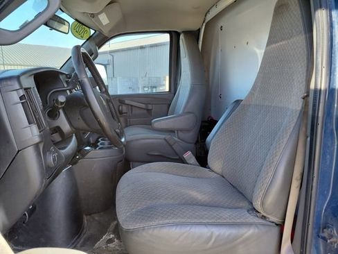 Used 2020 Chevrolet Express 3500 w/ Driver Convenience Package image 9
