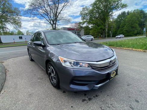 Used 2017 Honda Accord LX image 7