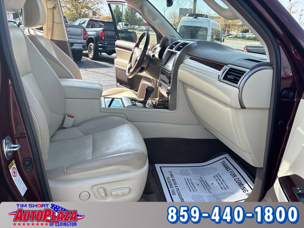 Used 2017 Lexus GX 460 AWD/4WD image 23
