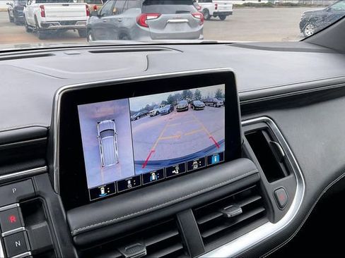 Used 2021 GMC Yukon XL SLT w/ SLT Luxury Plus Package image 11