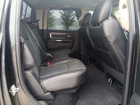 Used 2017 RAM 1500 Laramie w/ Convenience Group AWD/4WD image 22