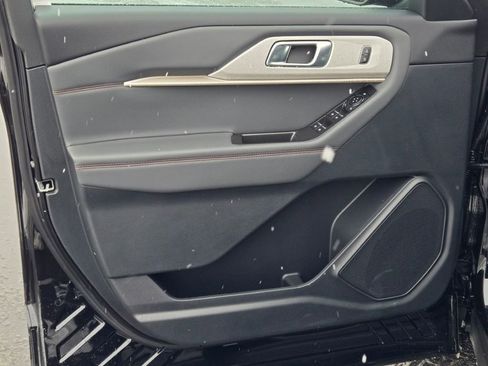 New 2026 Ford Explorer Active image 22