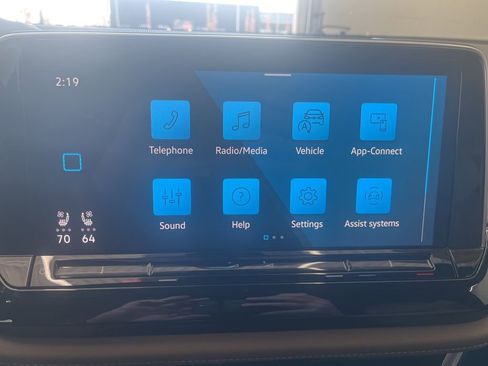 New 2025 Volkswagen Atlas Cross Sport SE image 23