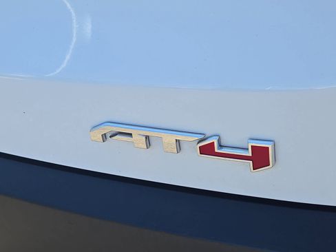 Used 2022 GMC Acadia AT4 w/ Preferred Package AWD/4WD image 31