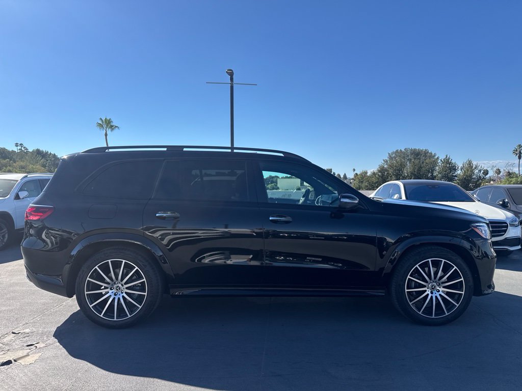 Used 2026 Mercedes-Benz GLS 450 4MATIC image 4