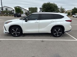 Used 2021 Toyota Highlander XSE video 2