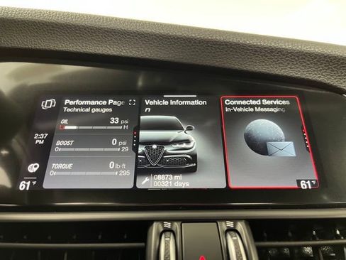 Used 2025 Alfa Romeo Giulia AWD w/ Veloce Package AWD image 30