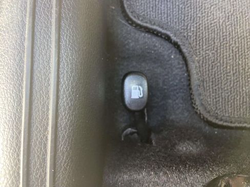 Used 2023 Kia Soul LX w/ Option Group 015 FWD image 29