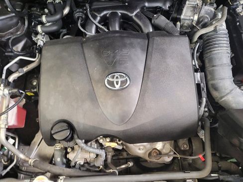 Used 2022 Toyota Highlander XLE image 30