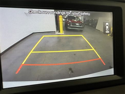 Used 2020 Hyundai Santa Fe SE image 19