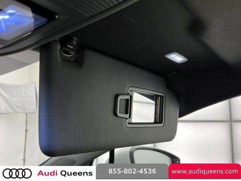 Certified 2022 Audi Q4 e-tron Premium Plus w/ Premium Plus AWD/4WD image 33