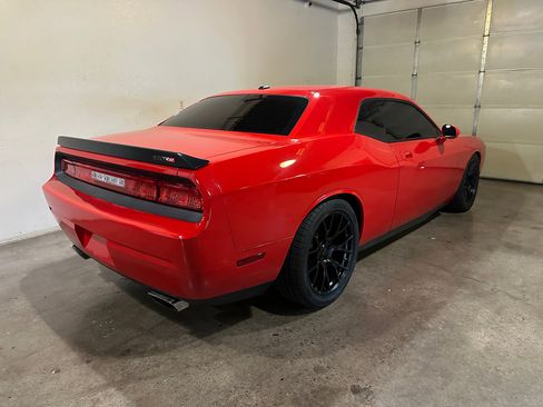 Used 2010 Dodge Challenger SRT8 image 6